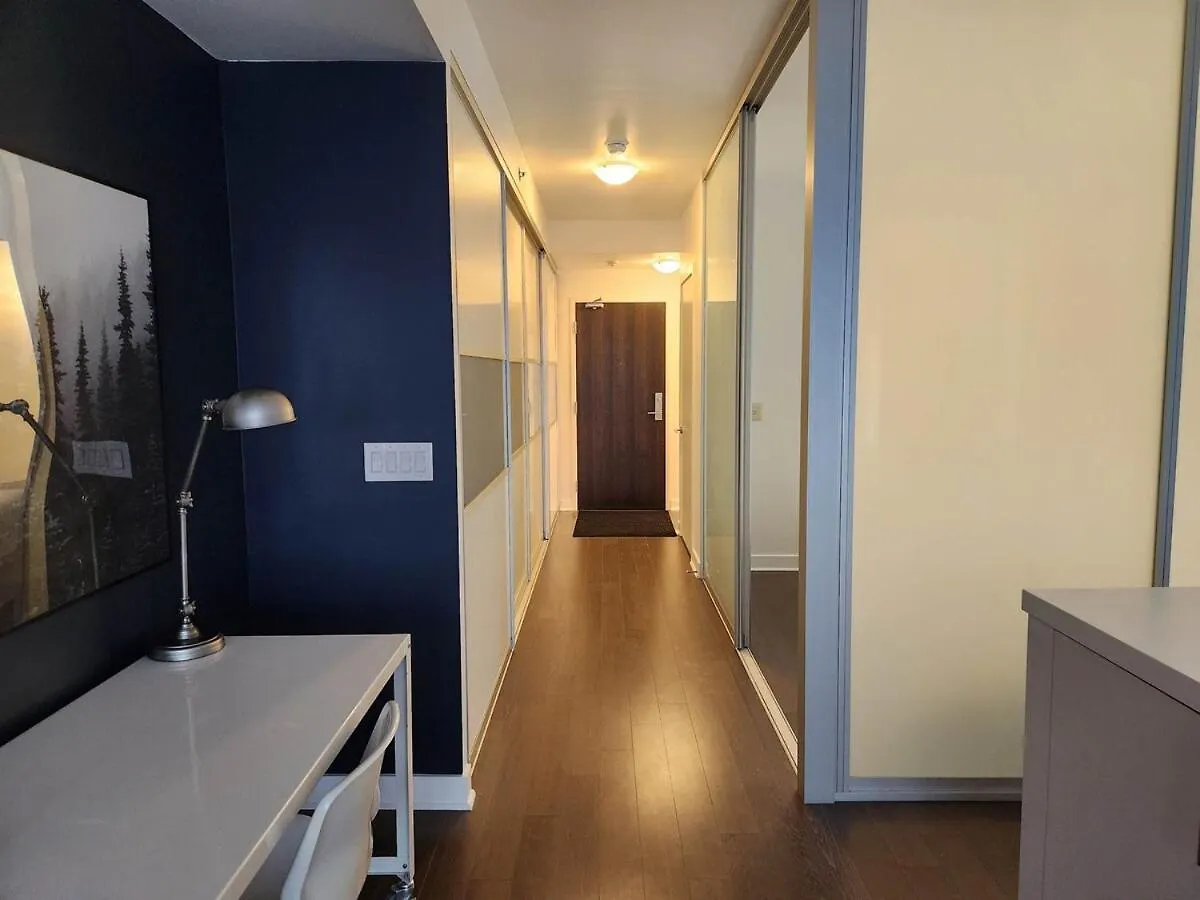 Apartment Queen St West Haven - Modern Loft, Downtown Toronto, Free Parking