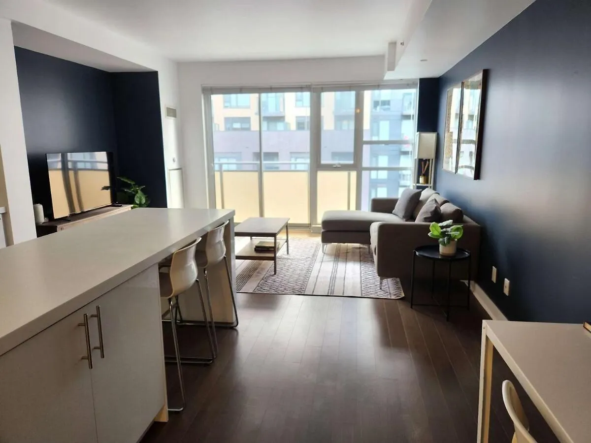 Queen St West Haven - Modern Loft, Downtown Toronto, Free Parking Apartment Toronto