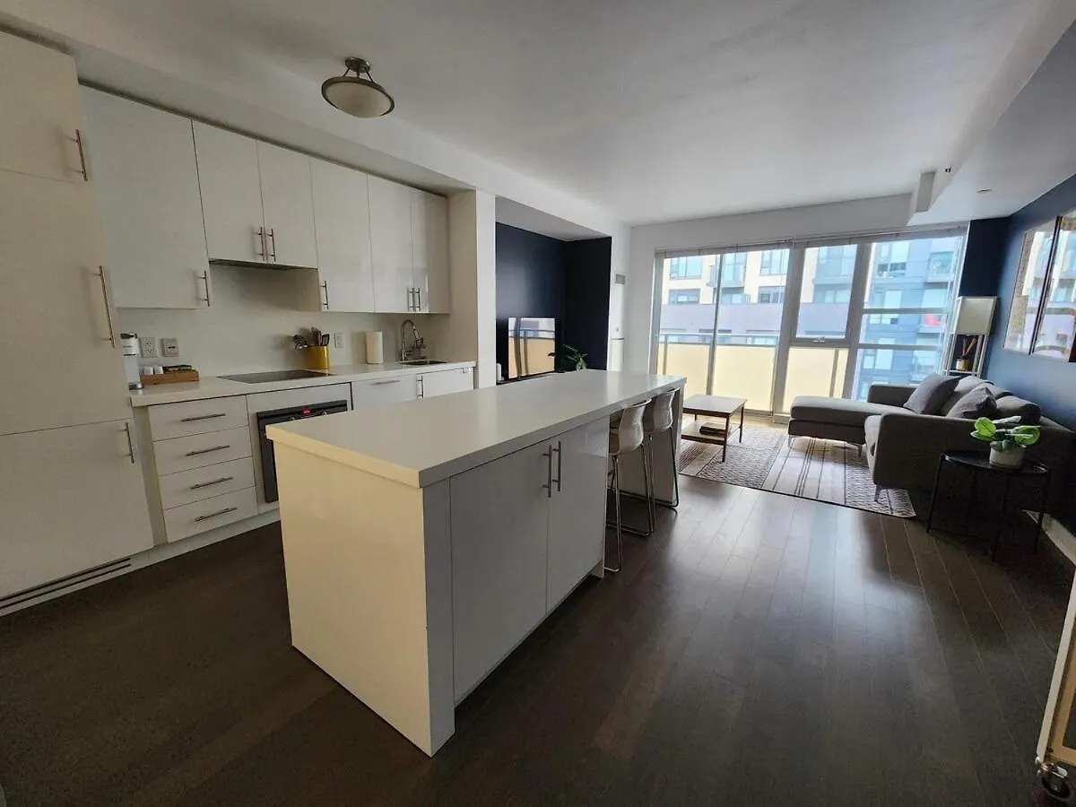 Apartment Queen St West Haven - Modern Loft, Downtown Toronto, Free Parking