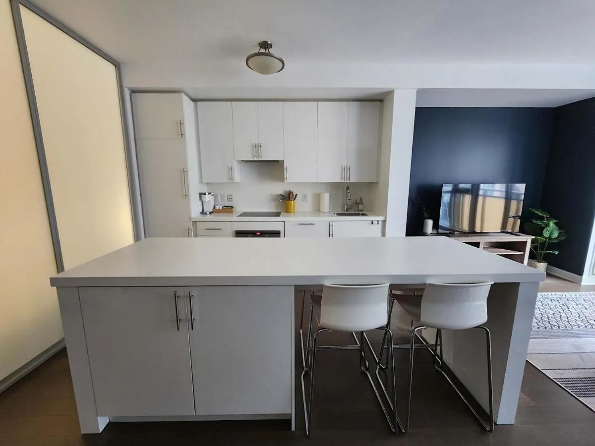 Apartment Queen St West Haven - Modern Loft, Downtown Toronto, Free Parking Canada